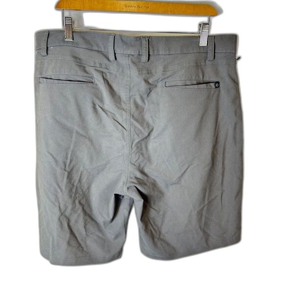 Tasc Motion Medium Gray Performance Flat Front 9"Inch Inseam Shorts Size 38 - Picture 4 of 14